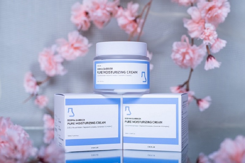 feedback-cua-khach-hang-ve-kem-duong-da-cap-am-cnew-lab-derma-1 feedback-cua-khach-hang-ve-kem-duong-da-cap-am-cnew-lab-derma-1